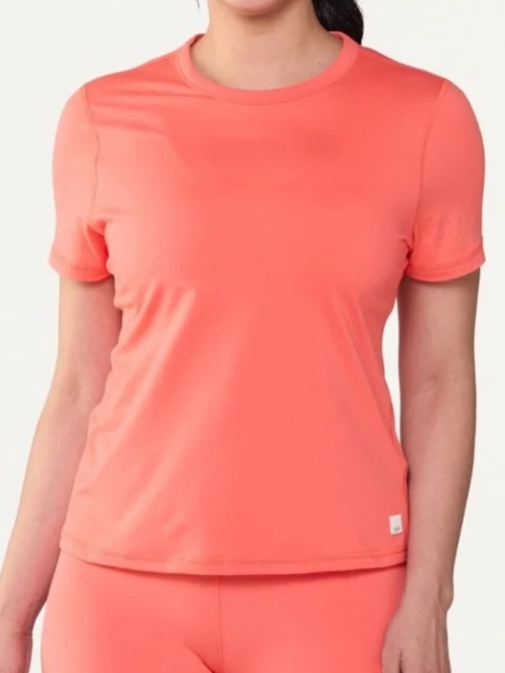 Vuori Lux Tee in bright coral M